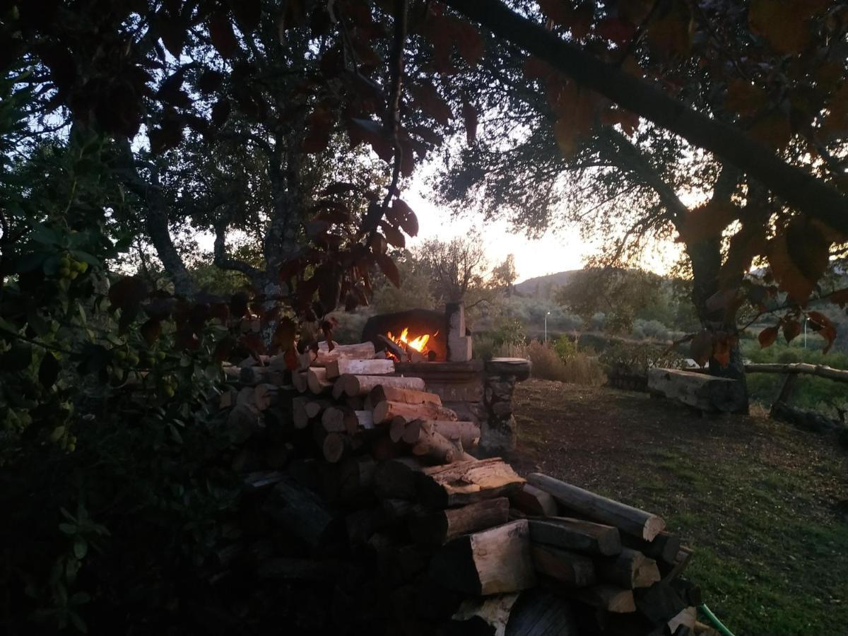 La Simona Casa Rural Perales del Puerto Eksteriør bilde